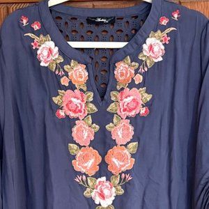 Blue Blouse ~ Lush Embroidered Roses ~ 2x